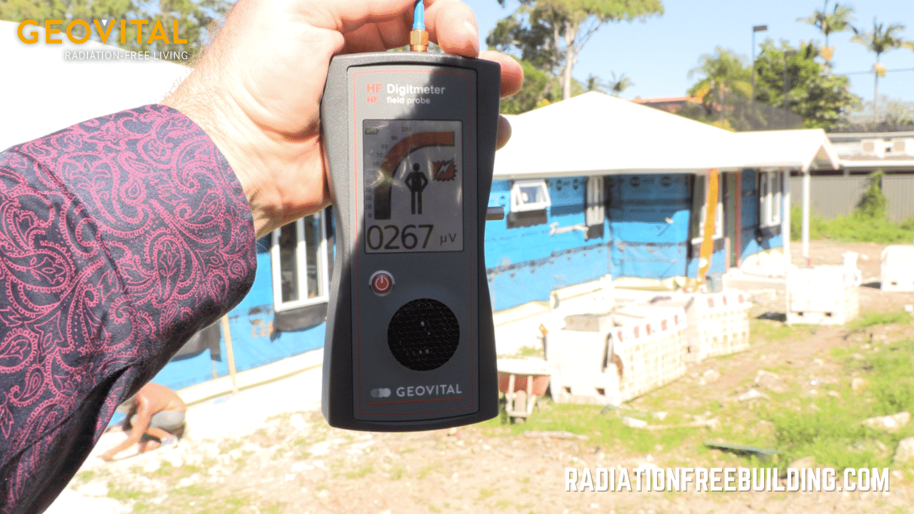 HF Field Probe assesses RF radiation on building site