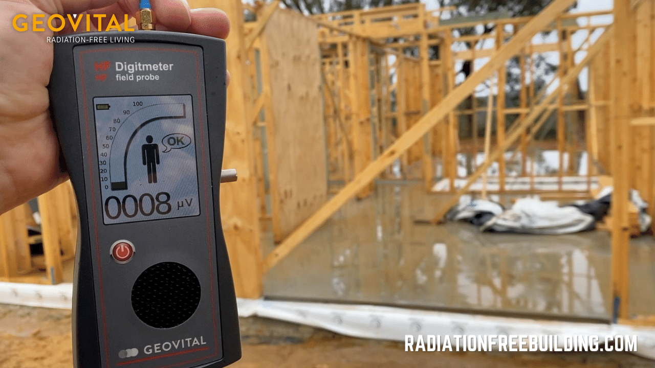 Low RF radiation readings on the HF Field Probe on a home building site